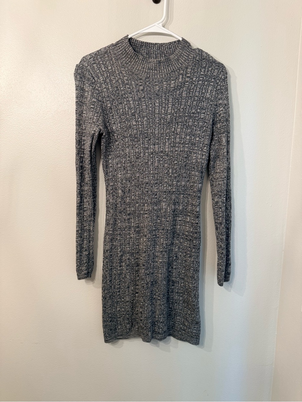 Abercrombie & Fitch Heather Gray Ribbed Long Sleeve Dress